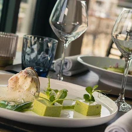Restaurant Le Grand Large - Face A La - Ile De Re Hotel