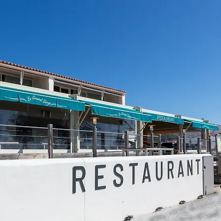 Hotel Restaurant Le Grand Large - Face A La - Ile De Re Rivedoux-Plage