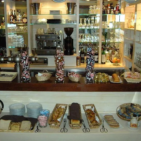 Restaurant Le Grand Large - Face A La - Ile De Re Rivedoux-Plage