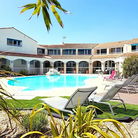 Hotel Restaurant Le Grand Large - Face A La - Ile De Re Rivedoux-Plage