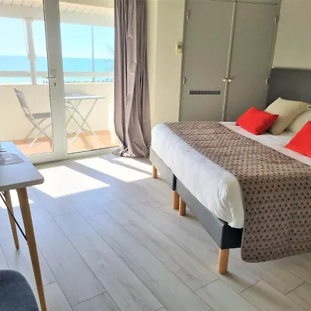 Restaurant Le Grand Large - Face à La - Ile De Ré Rivedoux-Plage