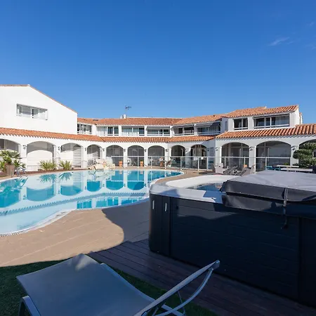 Restaurant Le Grand Large - Face A La - Ile De Re 3*