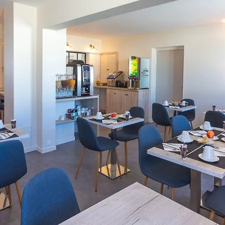 Restaurant Le Grand Large - Face A La - Ile De Re