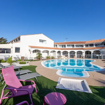 Restaurant Le Grand Large - Face A La - Ile De Re Hotell