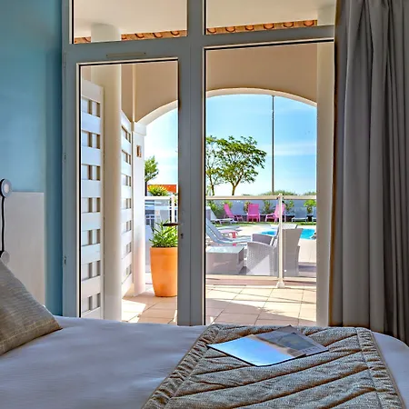 Restaurant Le Grand Large - Face A La - Ile De Re Hotell 3*