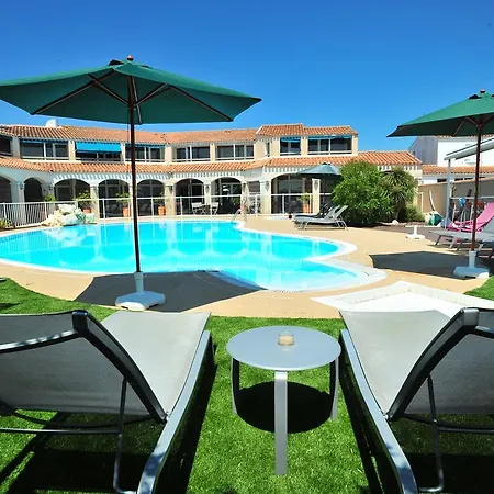 Hotel Restaurant Le Grand Large - Face A La - Ile De Re Rivedoux-Plage