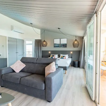 Restaurant Le Grand Large - Face A La - Ile De Re Hotel Rivedoux-Plage