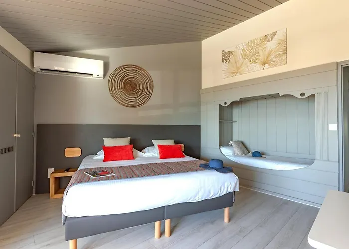 Restaurant Le Grand Large - Face à La - Ile De Ré 3*