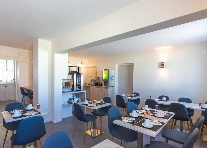 Restaurant Le Grand Large - Face à La - Ile De Ré Rivedoux-Plage