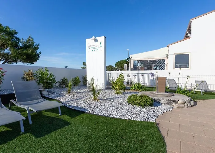 Hotel Restaurant Le Grand Large - Face à La - Ile De Ré 3*