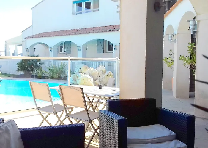 Restaurant Le Grand Large - Face à La - Ile De Ré Hotel Rivedoux-Plage