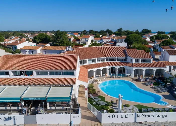 Restaurant Le Grand Large - Face à La - Ile De Ré Hotel