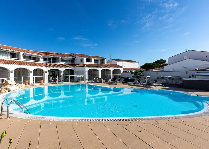 Restaurant Le Grand Large - Face à La - Ile De Ré 3*