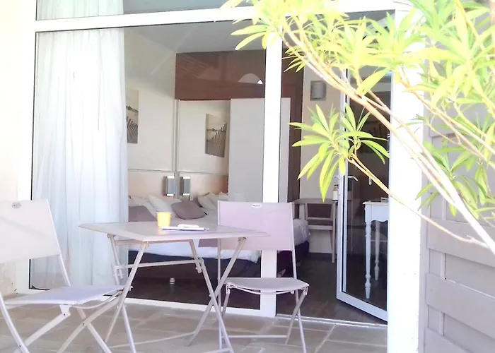 Restaurant Le Grand Large - Face à La - Ile De Ré Hotel